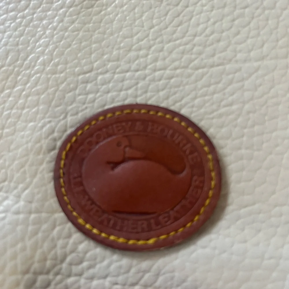 Vintage Dooney & Bourke Small Crossbody Belt Bag Tan/Brown All Weather Leather - Picture 12 of 13